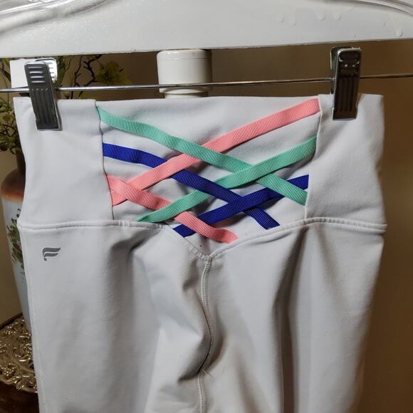 Fabletics Powerhold High Waisted leggings Color White Size XXS - Picture 5 of 11